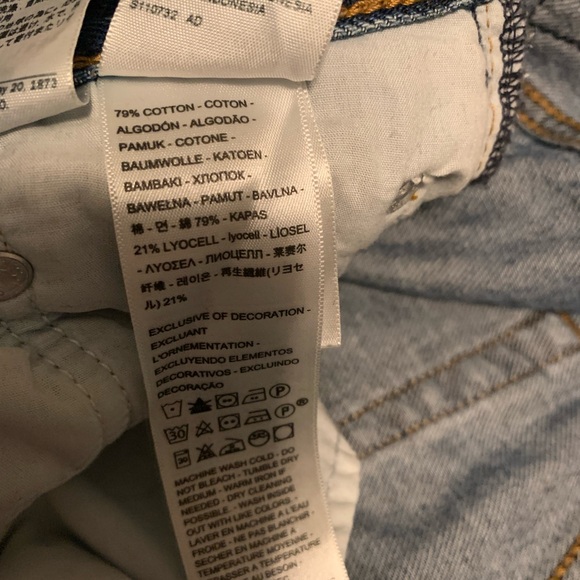 Premium Levi’s Ribcage Straight Ankle - Picture 6 of 6